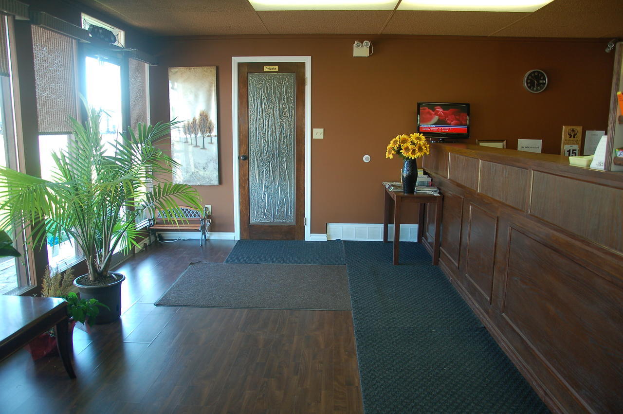 Stardust Motel Shaunavon Bagian luar foto